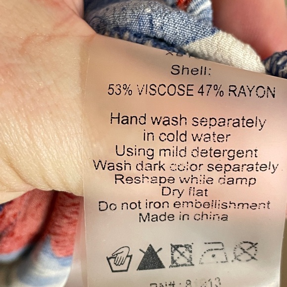 Fred David Blue floral blouse size medium - Picture 4 of 5